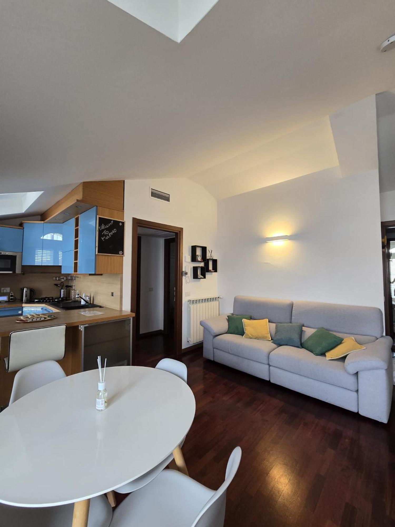 Urban Attic Isola District * Mailand
